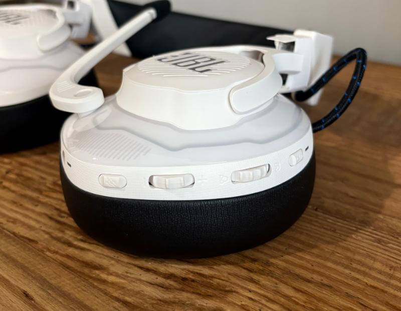 JBL Quantum 910P Review: Immersive Audio and Premium Comfort 8 JBL Quantum 910P Review8 JBL Quantum 910P Review: Immersive Audio and Premium Comfort