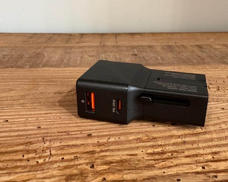 Rolling Square Travel Charger Review: Compact Solution for Global Travelers 7 arolling square travel charger review7 Rolling Square Travel Charger Review: Compact Solution for Global Travelers