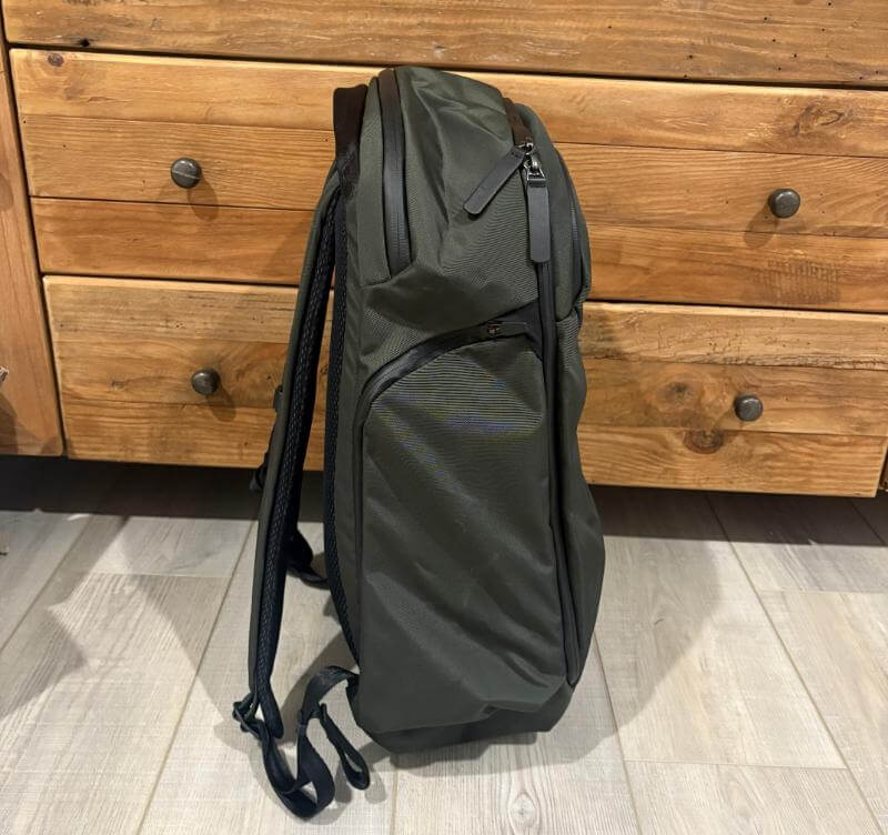 Bellroy Transit Workpack Pro 28L Review: A Stylish and Practical Companion for Organised Travellers 6 bellrow workpack pro 28l5 Bellroy Transit Workpack Pro 28L Review: A Stylish and Practical Companion for Organised Travellers