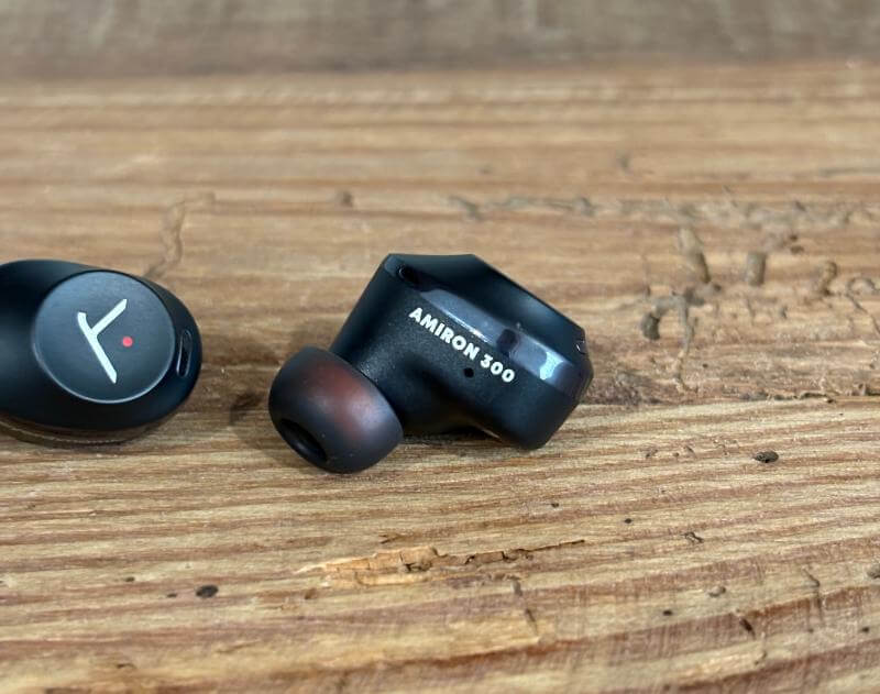 Beyerdynamic AMIRON 300 Review: Stylish Design Meets Practical Performance 5 beyer amiron 300 review6 Beyerdynamic AMIRON 300 Review: Stylish Design Meets Practical Performance