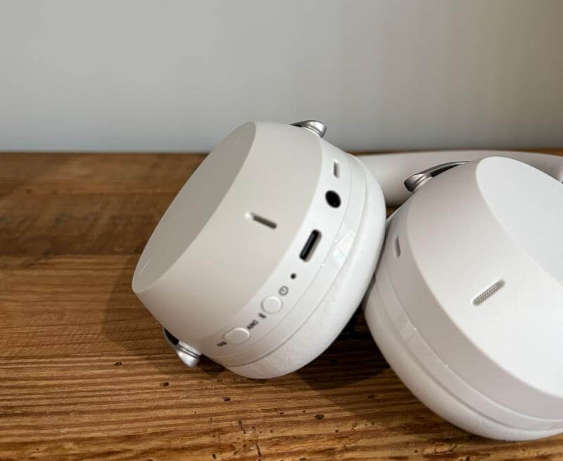 Beyerdynamic AVENTHO 300 Review: Redefining Wireless Audio Excellence 12 beyer aventho 300 review11 Beyerdynamic AVENTHO 300 Review: Redefining Wireless Audio Excellence
