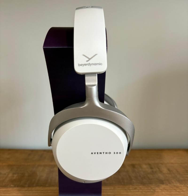 Beyerdynamic AVENTHO 300 Review: Redefining Wireless Audio Excellence 8 beyer aventho 300 review8 Beyerdynamic AVENTHO 300 Review: Redefining Wireless Audio Excellence