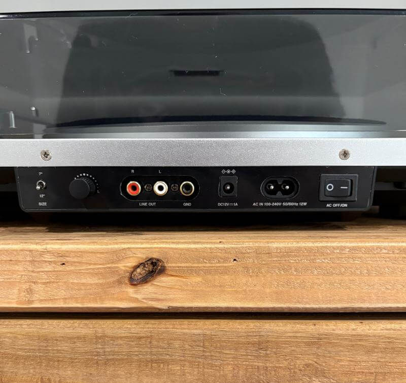 FiiO TT13 Review: A Modern Take on Classic Vinyl Elegance 10 fiio tt13 review9 FiiO TT13 Review: A Modern Take on Classic Vinyl Elegance