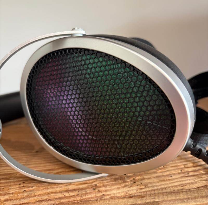 HIFIMAN Mini Shangri-La Review: A High-Fidelity Marvel 9 hifiman mini shangri la review8 HIFIMAN Mini Shangri-La Review: A High-Fidelity Marvel