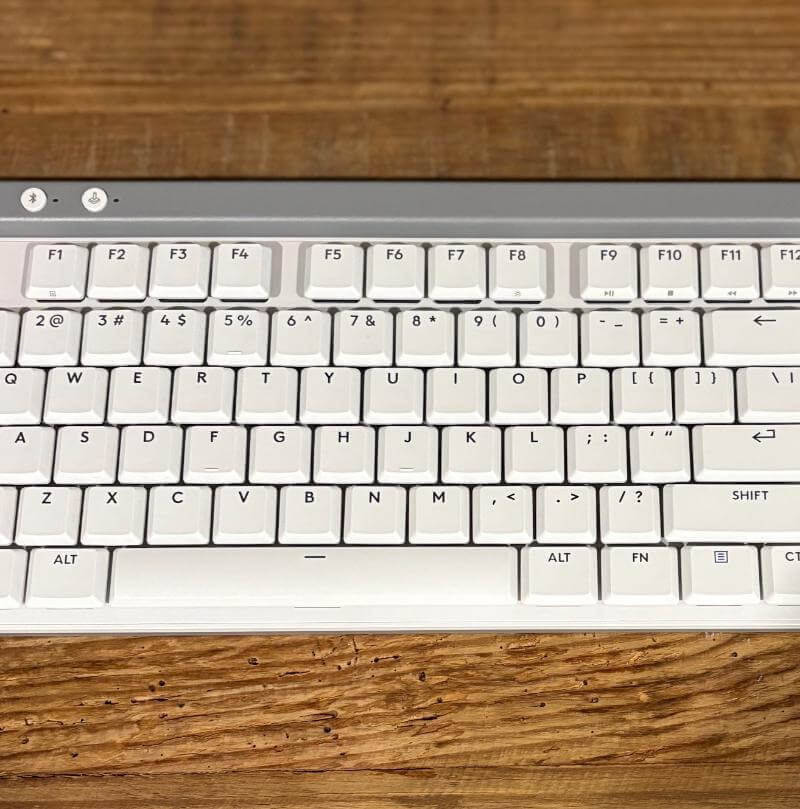 Logitech G515 Lightspeed TKL Review: Low Profile Gaming Excellence 6 logitech g515 tkl lightspeed white review5 Logitech G515 Lightspeed TKL Review: Low Profile Gaming Excellence