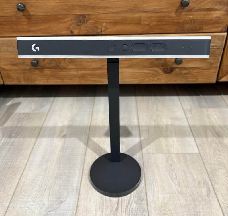 Logitech Litra Beam LX Review: The Lighting Solution for Every Setup 3 logitech litra beam lx review2 Logitech Litra Beam LX Review: The Lighting Solution for Every Setup