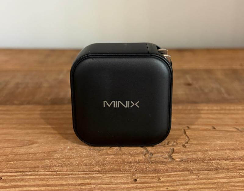 Minix Neo P1 Review: A Compact Charger for Modern Devices 4 mini neo p1 review3 Minix Neo P1 Review: A Compact Charger for Modern Devices