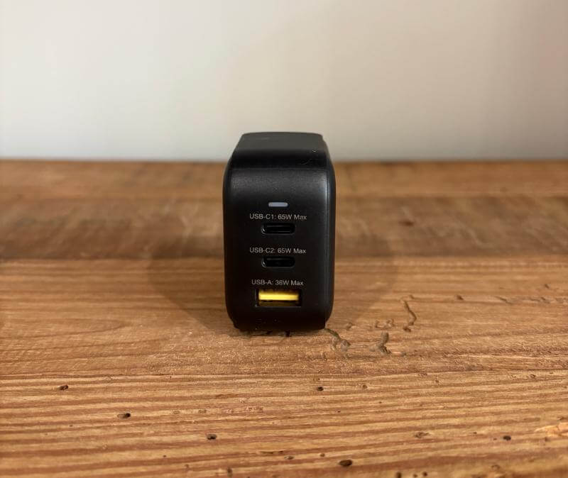 Minix Neo P1 Review: A Compact Charger for Modern Devices 6 mini neo p1 review5 Minix Neo P1 Review: A Compact Charger for Modern Devices