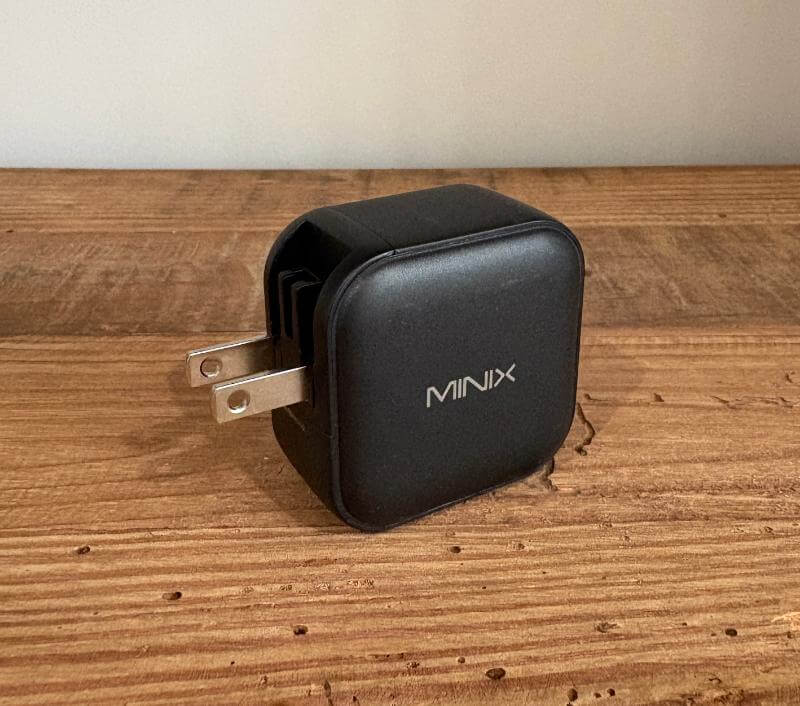 Minix Neo P1 Review: A Compact Charger for Modern Devices 7 mini neo p1 review6 Minix Neo P1 Review: A Compact Charger for Modern Devices