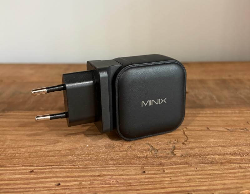 Minix Neo P1 Review: A Compact Charger for Modern Devices 8 mini neo p1 review7 Minix Neo P1 Review: A Compact Charger for Modern Devices