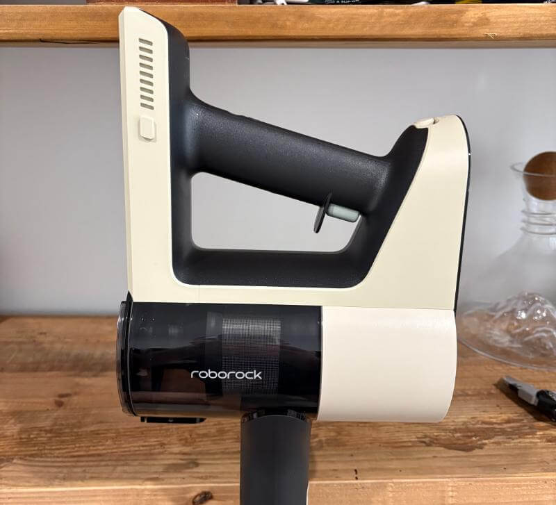 Roborock H5 Stick Vacuum Review: Lightweight, Versatile, and Powerful Cleaning Made Easy 8 roborock h5 review6 Roborock H5 Stick Vacuum Review: Lightweight, Versatile, and Powerful Cleaning Made Easy
