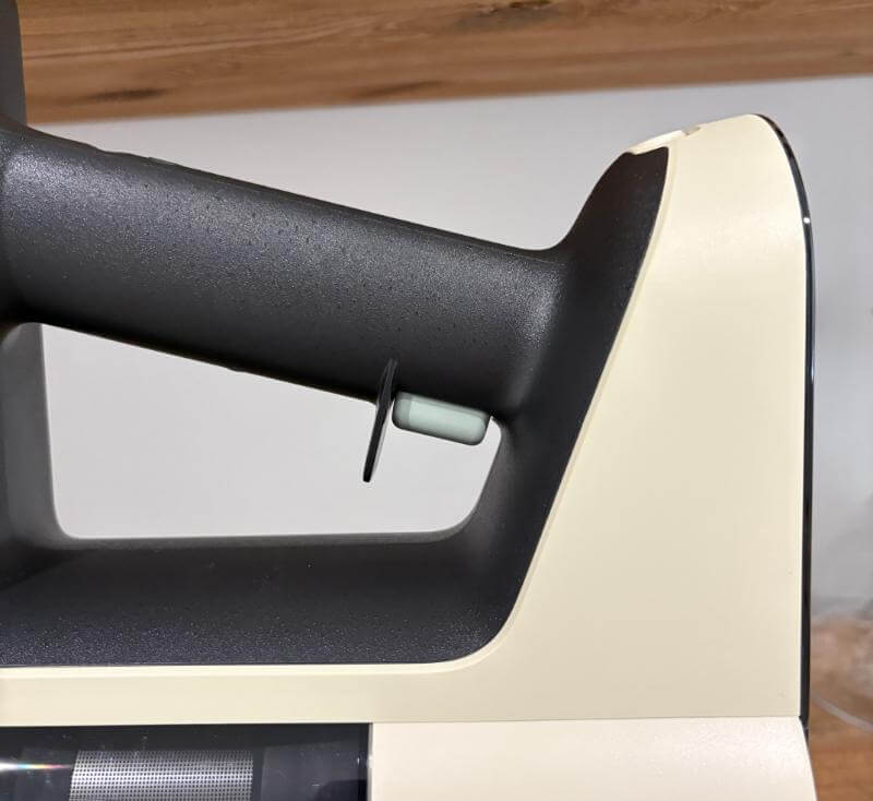 Roborock H5 Stick Vacuum Review: Lightweight, Versatile, and Powerful Cleaning Made Easy 7 roborock h5 review7 Roborock H5 Stick Vacuum Review: Lightweight, Versatile, and Powerful Cleaning Made Easy
