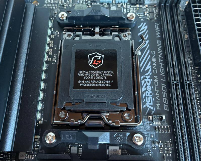 ASRock Phantom Gaming B850I Lightning Wi-Fi Review – Compact Powerhouse for Modern Builds 6 asrock phantom gaming b850i lighnning wifi review5 ASRock Phantom Gaming B850I Lightning Wi-Fi Review – Compact Powerhouse for Modern Builds