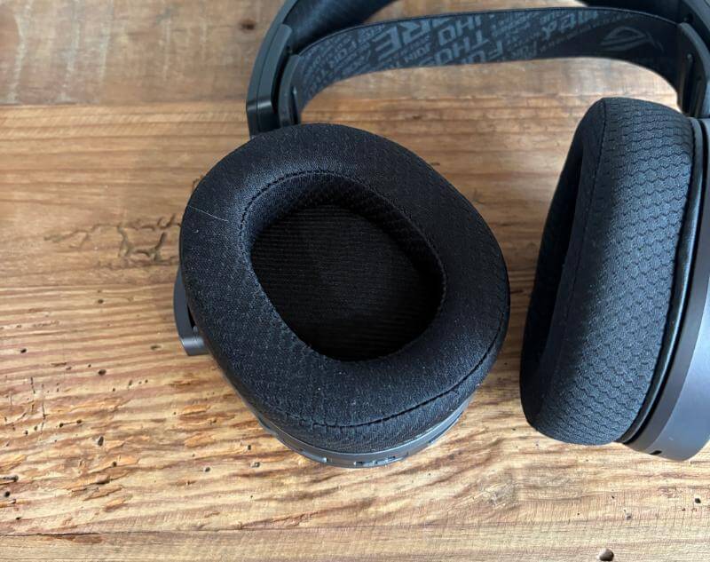 ASUS ROG Pelta Review: A Versatile Gaming Headset with Power, Comfort, and Flexibility 8 asus rog pelta review8 ASUS ROG Pelta Review: A Versatile Gaming Headset with Power, Comfort, and Flexibility