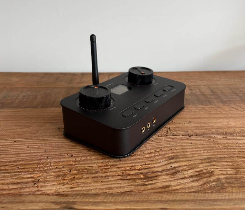 Fosi Audio K7 Review: A Versatile Desktop DAC and Headphone Amplifier for Gamers and Audiophiles 3 fosi k7 review4 Fosi Audio K7 Review: A Versatile Desktop DAC and Headphone Amplifier for Gamers and Audiophiles