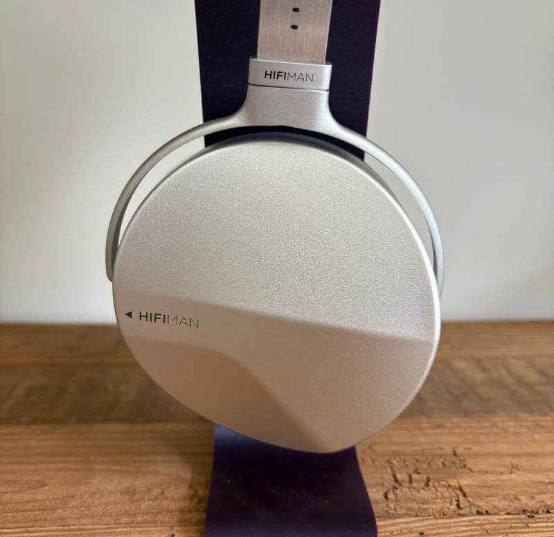 HIFIMAN Isvarna Review: Bridging Open-Back Depth with Closed-Back Precision 5 hifiman isvarna review4 HIFIMAN Isvarna Review: Bridging Open-Back Depth with Closed-Back Precision