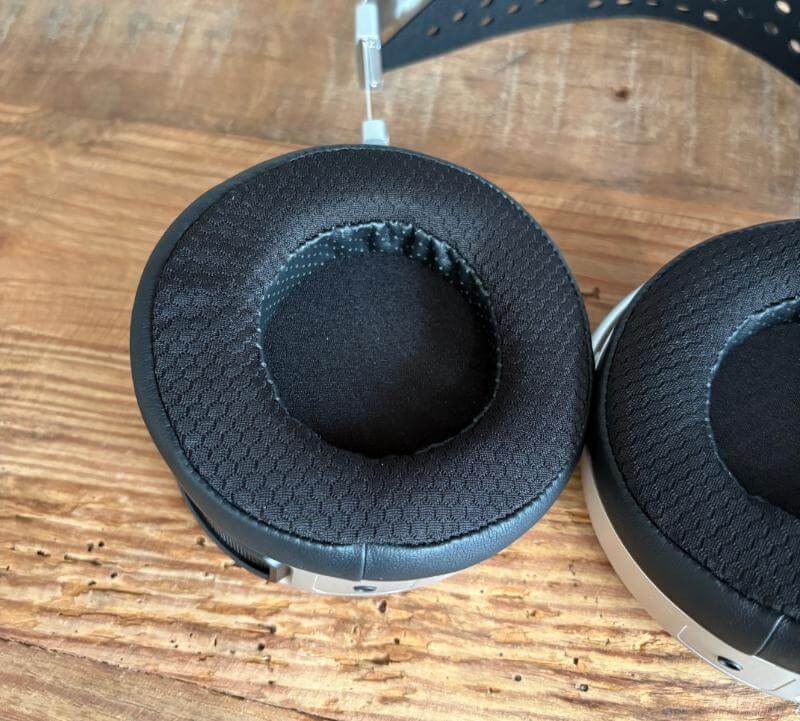 HIFIMAN Isvarna Review: Bridging Open-Back Depth with Closed-Back Precision 8 hifiman isvarna review5 HIFIMAN Isvarna Review: Bridging Open-Back Depth with Closed-Back Precision