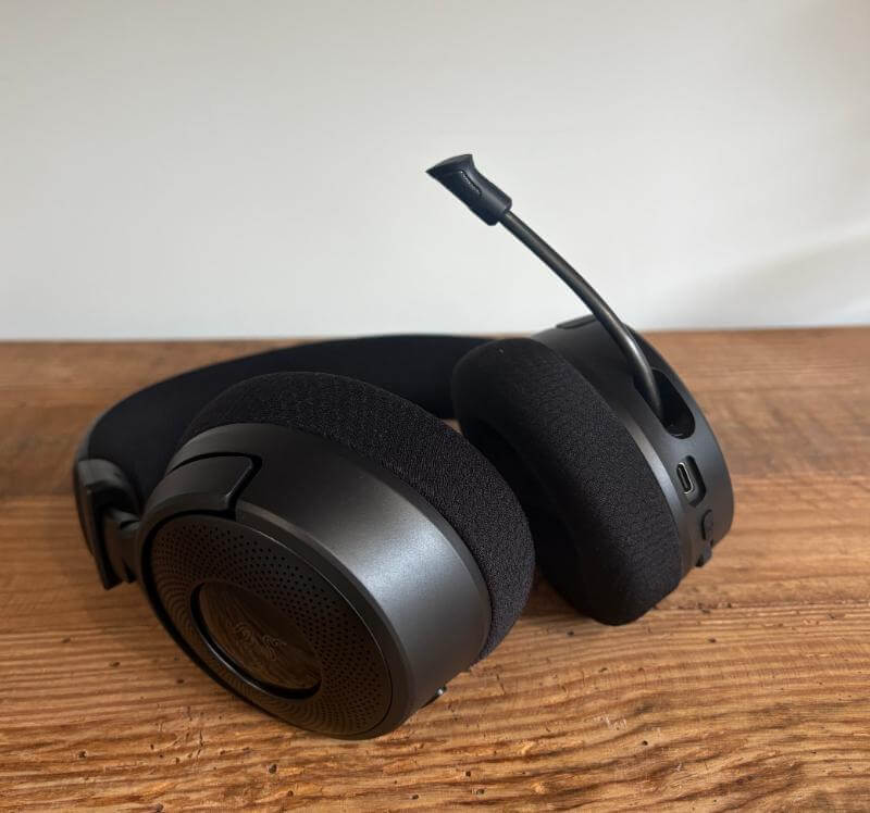 Razer Kraken V4 Review: A Wireless Gaming Headset Built for Comfort and Immersion 9 razer kraken v4 review9 Razer Kraken V4 Review: A Wireless Gaming Headset Built for Comfort and Immersion