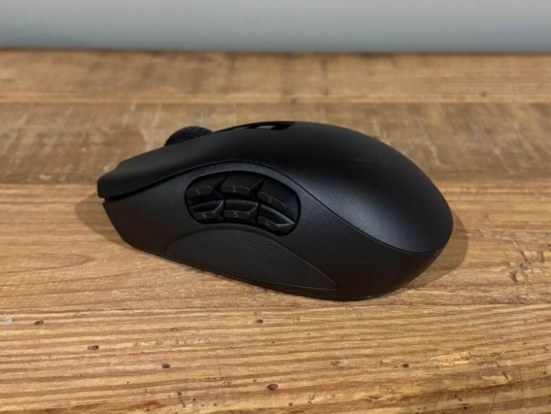 Razer Naga V2 Pro Review – The Ultimate Customisable Gaming Mouse for MMO and Beyond 8 razer nage v2 pro review8 Razer Naga V2 Pro Review – The Ultimate Customisable Gaming Mouse for MMO and Beyond