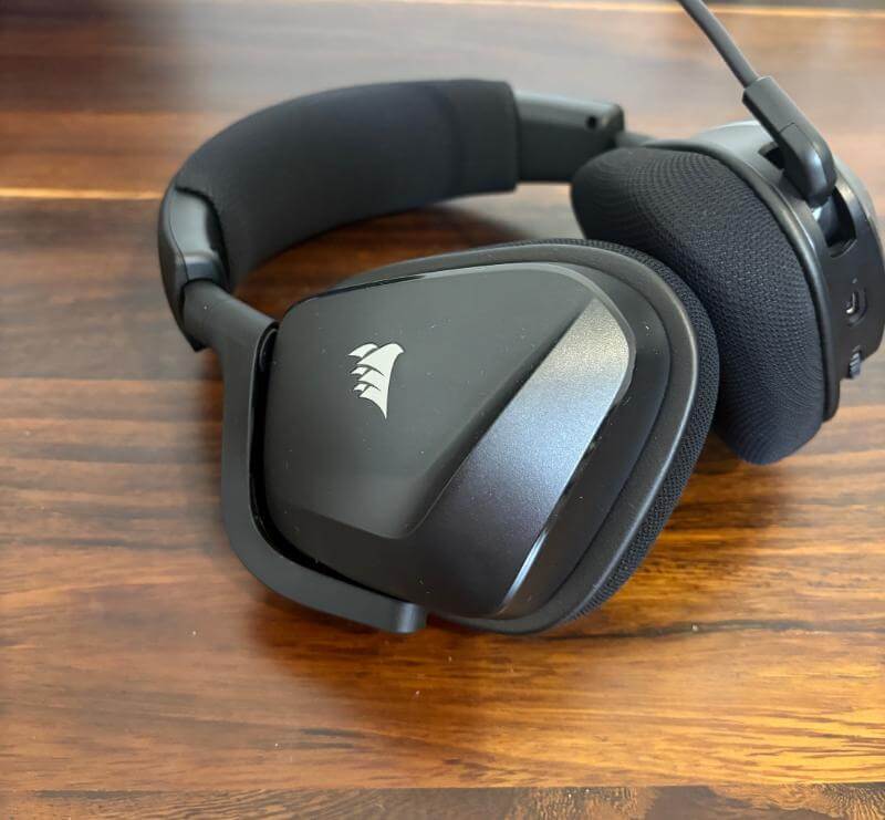 Corsair Void Wireless v2 Gaming Headset Review: Immersive Sound Meets Everyday Versatility 7 corsair void wireless v2 review 6 Corsair Void Wireless v2 Gaming Headset Review: Immersive Sound Meets Everyday Versatility