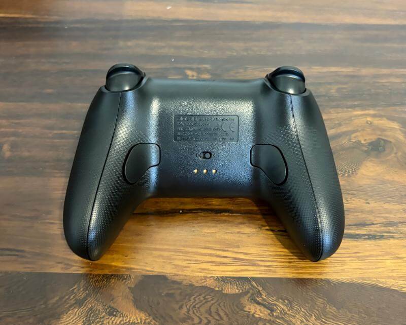 8BitDo Ultimate 2.4G Wireless Controller Review – A Versatile Gamepad for Every Platform 9 8bitdo ultimate wireless review8 8BitDo Ultimate 2.4G Wireless Controller Review – A Versatile Gamepad for Every Platform
