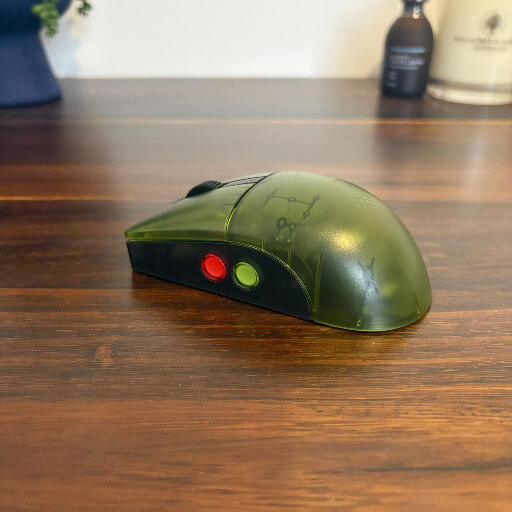 8BitDo Retro R8 Mouse Review - Nostalgia Refined for Today’s Desk 5 8bitdo retro r8 mouse review6 8BitDo Retro R8 Mouse Review - Nostalgia Refined for Today’s Desk