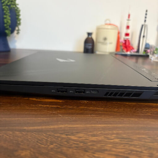 aprus 2025 laptop review5 Gigabyte AORUS 15 BKG (2024) Review: A Smart Gaming Powerhouse Driven by AI