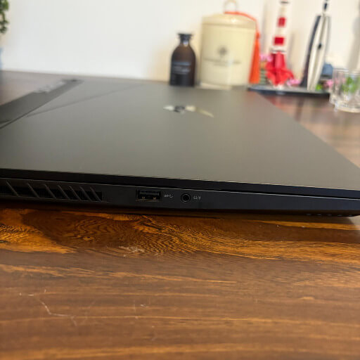 aprus 2025 laptop review6 Gigabyte AORUS 15 BKG (2024) Review: A Smart Gaming Powerhouse Driven by AI