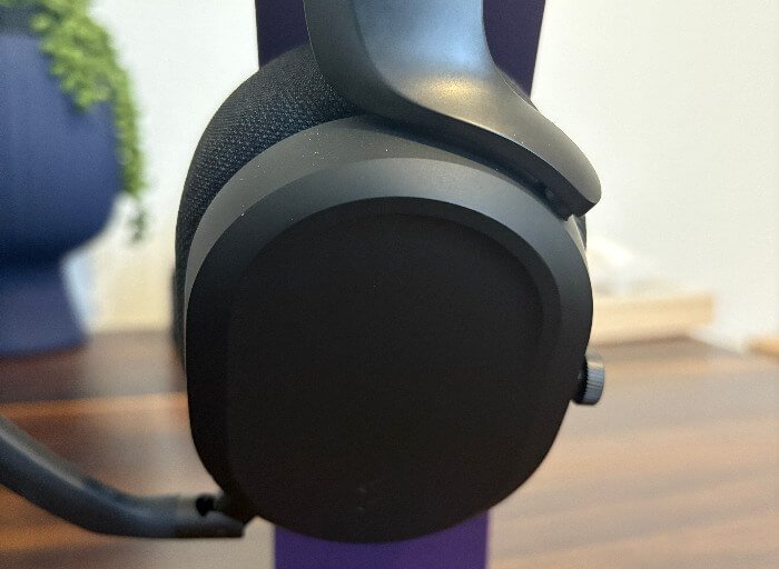 Fractal Design Scape Review – A Refined Debut for Audiophiles and Gamers Alike 15 fractal design scape review14 Fractal Design Scape Review – A Refined Debut for Audiophiles and Gamers Alike