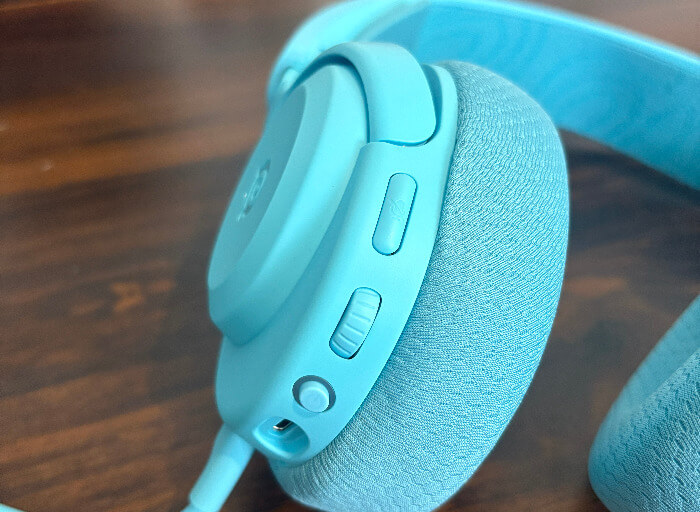 SteelSeries Arctis Nova 3X Wireless Review – Seamless Gaming Across Every Platform 7 steelseries arcits nova 3x review2 SteelSeries Arctis Nova 3X Wireless Review – Seamless Gaming Across Every Platform