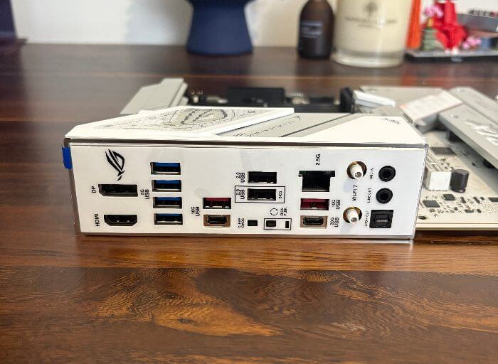 ASUS ROG Strix B850-A Gaming WiFi Review: A White Themed Powerhouse for AM5 Builds 9 asus rog strix b850 a gaming wifi review1 ASUS ROG Strix B850-A Gaming WiFi Review: A White Themed Powerhouse for AM5 Builds