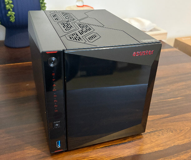 asustor as5404t review2 Asustor Nimbustor 4 Gen2 / AS5404T Review - Power and Flexibility in a 4-Bay NAS