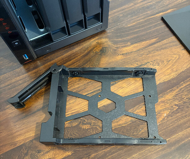 asustor as5404t review6 Asustor Nimbustor 4 Gen2 / AS5404T Review - Power and Flexibility in a 4-Bay NAS