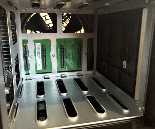 asustor as5404t review8 Asustor Nimbustor 4 Gen2 / AS5404T Review - Power and Flexibility in a 4-Bay NAS