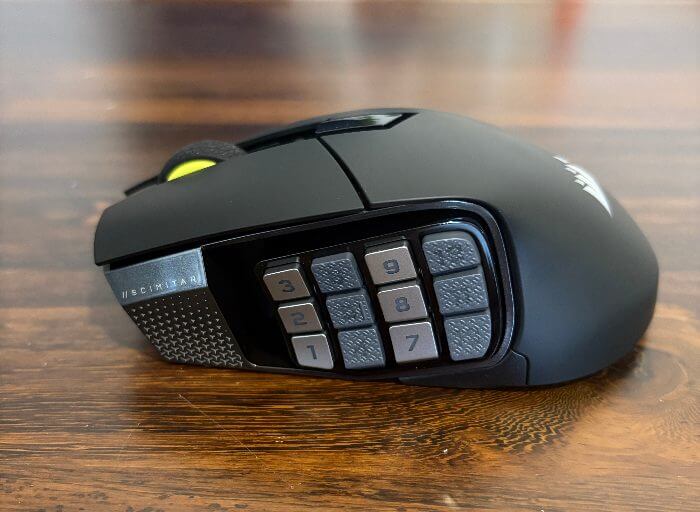 Corsair Scimitar Elite Wireless SE Review: A Feature-Rich MMO Mouse for Serious Players 6 corsair scimitar se review5 Corsair Scimitar Elite Wireless SE Review: A Feature-Rich MMO Mouse for Serious Players
