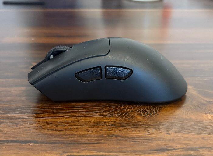 Razer DeathAdder V4 Pro Review: Precision and Comfort Redefined for Competitive Gaming 5 razer deathadder v4 pro review4 Razer DeathAdder V4 Pro Review: Precision and Comfort Redefined for Competitive Gaming