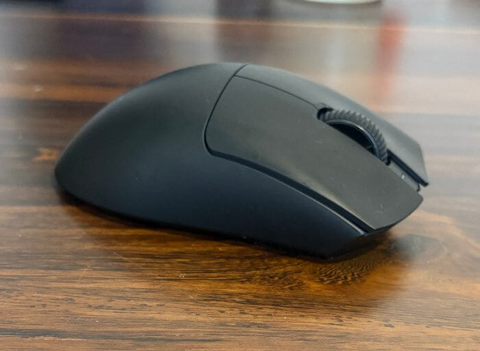 Razer DeathAdder V4 Pro Review: Precision and Comfort Redefined for Competitive Gaming 7 razer deathadder v4 pro review6 Razer DeathAdder V4 Pro Review: Precision and Comfort Redefined for Competitive Gaming