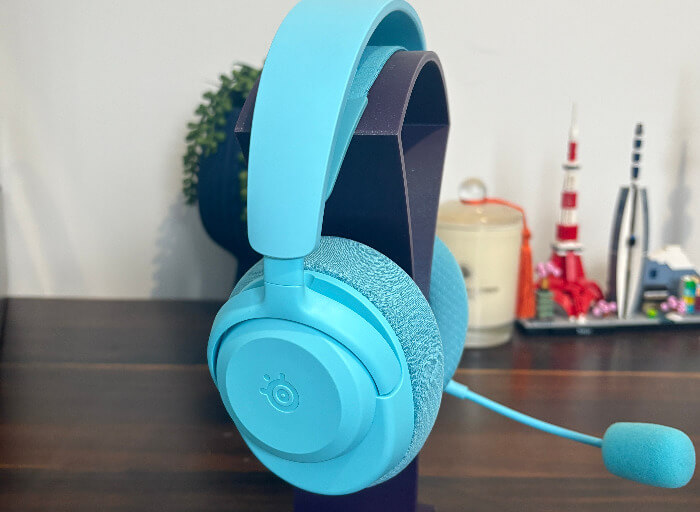 SteelSeries Arctis Nova 3X Wireless Review – Seamless Gaming Across Every Platform 6 steelseries arcits nova 3x review4b SteelSeries Arctis Nova 3X Wireless Review – Seamless Gaming Across Every Platform