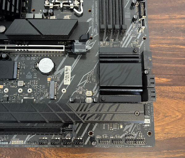 asrock phantom gaming b860lightning wifi review4 ASRock Phantom Gaming B860 Lightning WiFi Review – Feature-Packed Performance for Gamers