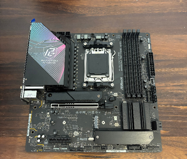 asrock phantom gaming b860m riptide review2 ASRock Phantom Gaming B850M Riptide WiFi Review – Compact Powerhouse for Modern Builds
