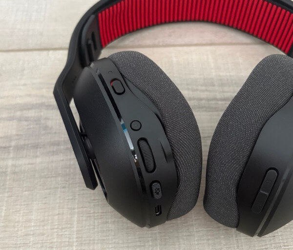 astro a20x review2 Astro A20 X Review - A Lightweight Powerhouse for Console and PC Gamers