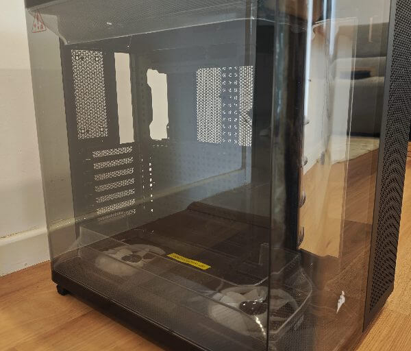 Corsair Air 5400 Review: A Fresh Take on High-Airflow PC Case Design 2 corsair air 5400 review1 Corsair Air 5400 Review: A Fresh Take on High-Airflow PC Case Design