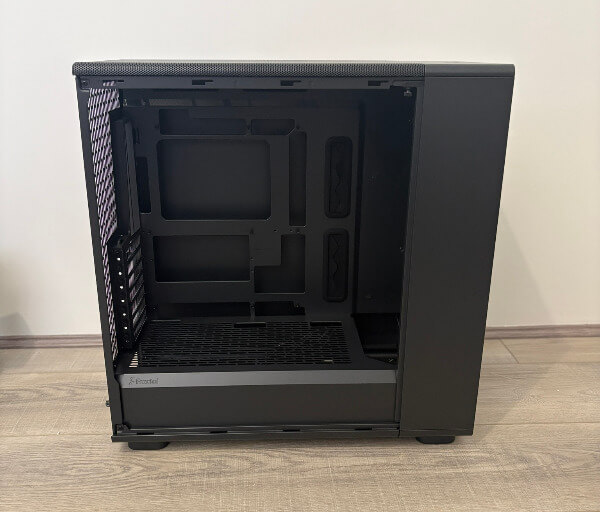 0C59812C C634 4DD8 9C3D 79729EC245E7 1 102 a Fractal Design Epoch XL Review: Clean Design, Big Compatibility and Excellent Airflow