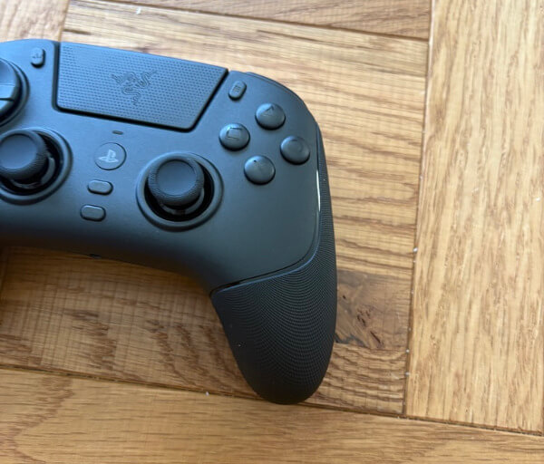 15A73E9C 2365 4316 B553 58C248E274D8 1 105 c Razer Raiju V3 Pro Review - Precision, Customisation, and Competitive Focus