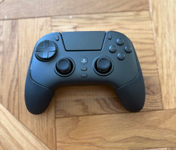 165DC71D C4C5 4858 90F6 EC9DD6F23D2E 1 105 c Razer Raiju V3 Pro Review - Precision, Customisation, and Competitive Focus