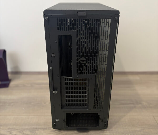 352C1BD7 8939 4F84 8ECE AB5539DECF29 1 102 a Fractal Design Epoch XL Review: Clean Design, Big Compatibility and Excellent Airflow