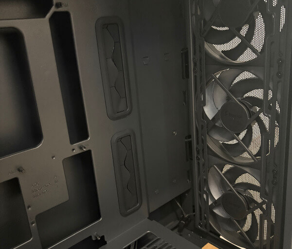 4CAB5B3A F6F9 4C02 80C1 E66DB6602C2D 1 102 o Fractal Design Epoch XL Review: Clean Design, Big Compatibility and Excellent Airflow