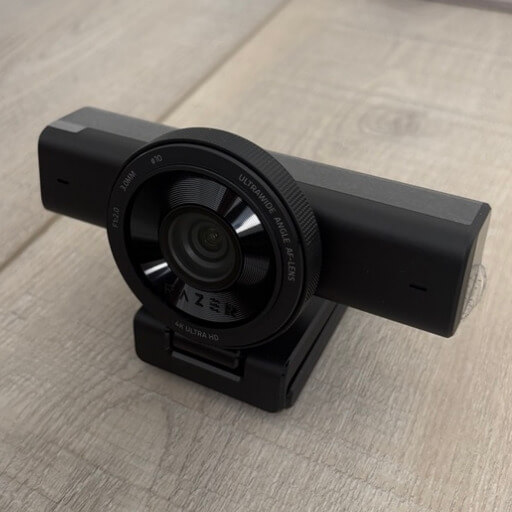58905E8D 27B3 47E0 9668 CE5B8B554A46 1 105 c Razer Kiyo V2 Review - Sharp Visuals and Smart Controls for Creators