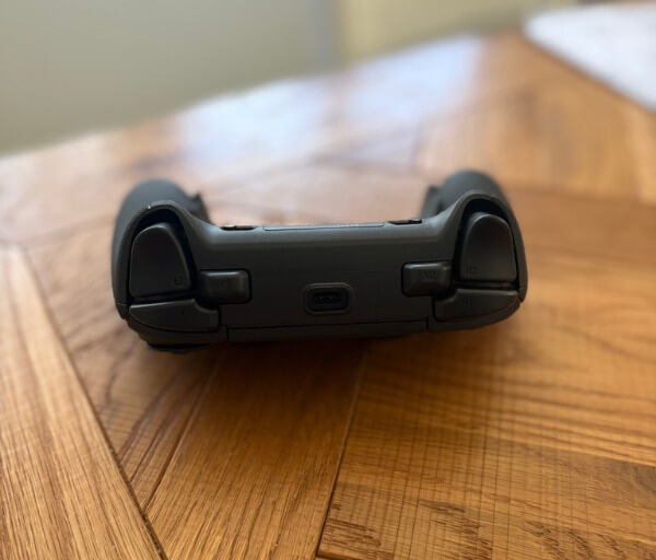 B336D737 BA6A 47F4 B09E 43AA37E03C3D 1 105 c Razer Raiju V3 Pro Review - Precision, Customisation, and Competitive Focus