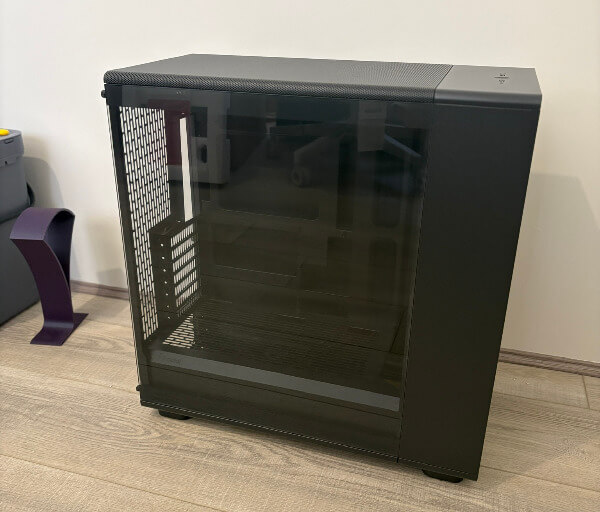 B656D6E2 B03C 4841 88EF E8D31E3E0121 1 102 a Fractal Design Epoch XL Review: Clean Design, Big Compatibility and Excellent Airflow